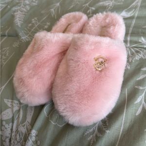 Michael Kors Alexis Close Toed Slipper Fuzzy Blush Pink Slippers